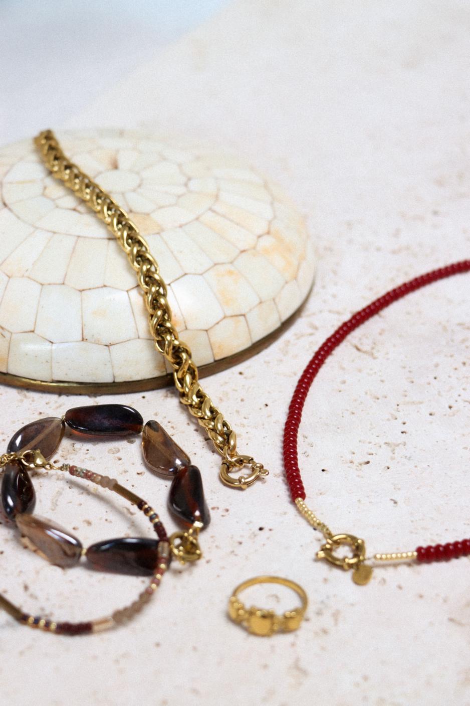 Burgundy small beads necklace gold