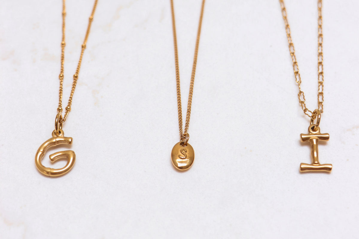 Initial big letter necklace gold