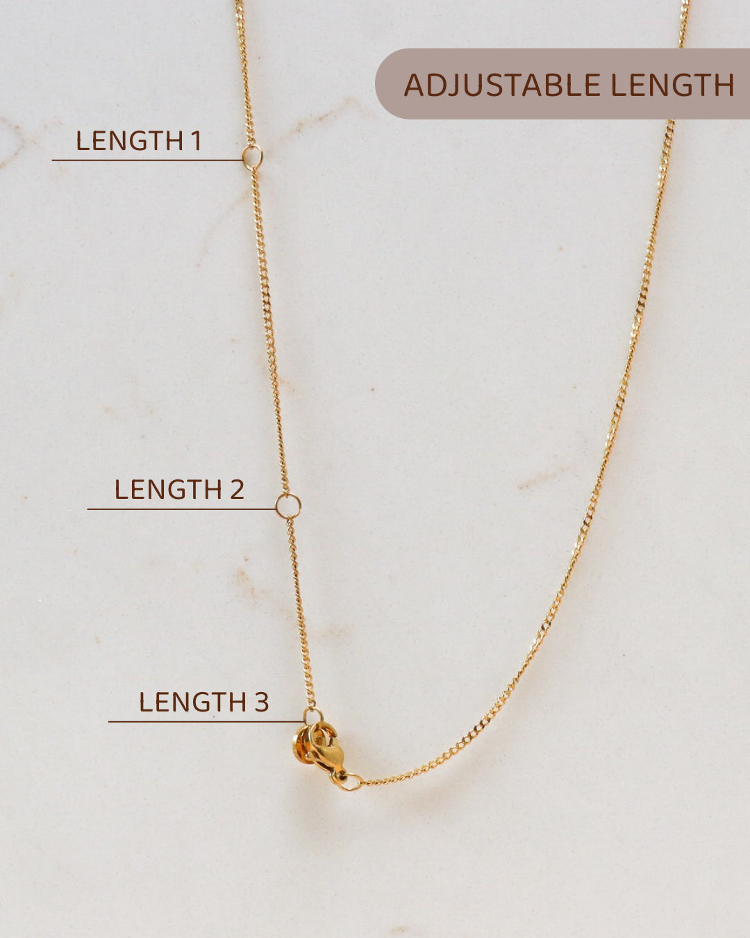 Initial necklace dots gold