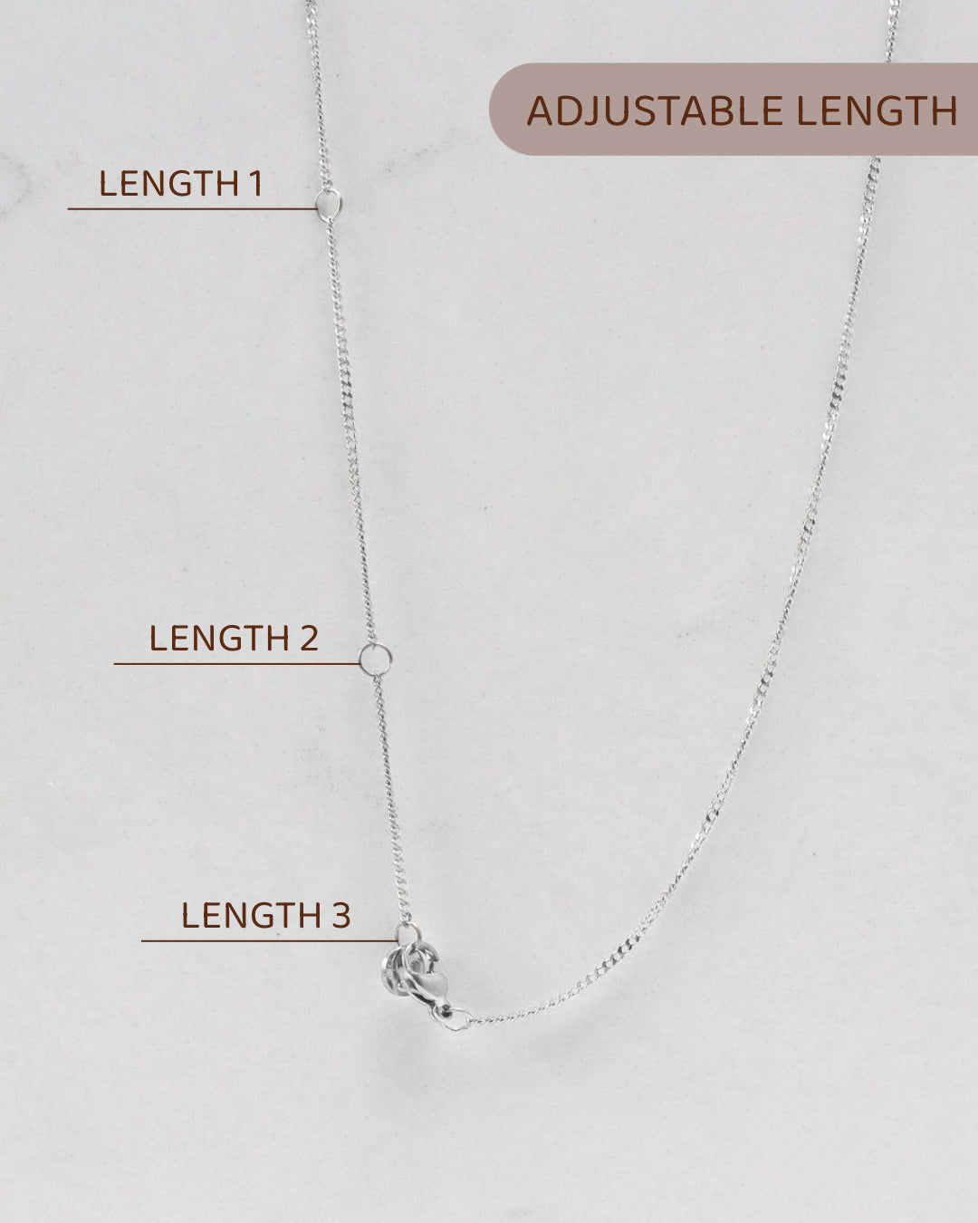 Initial necklace dots silver