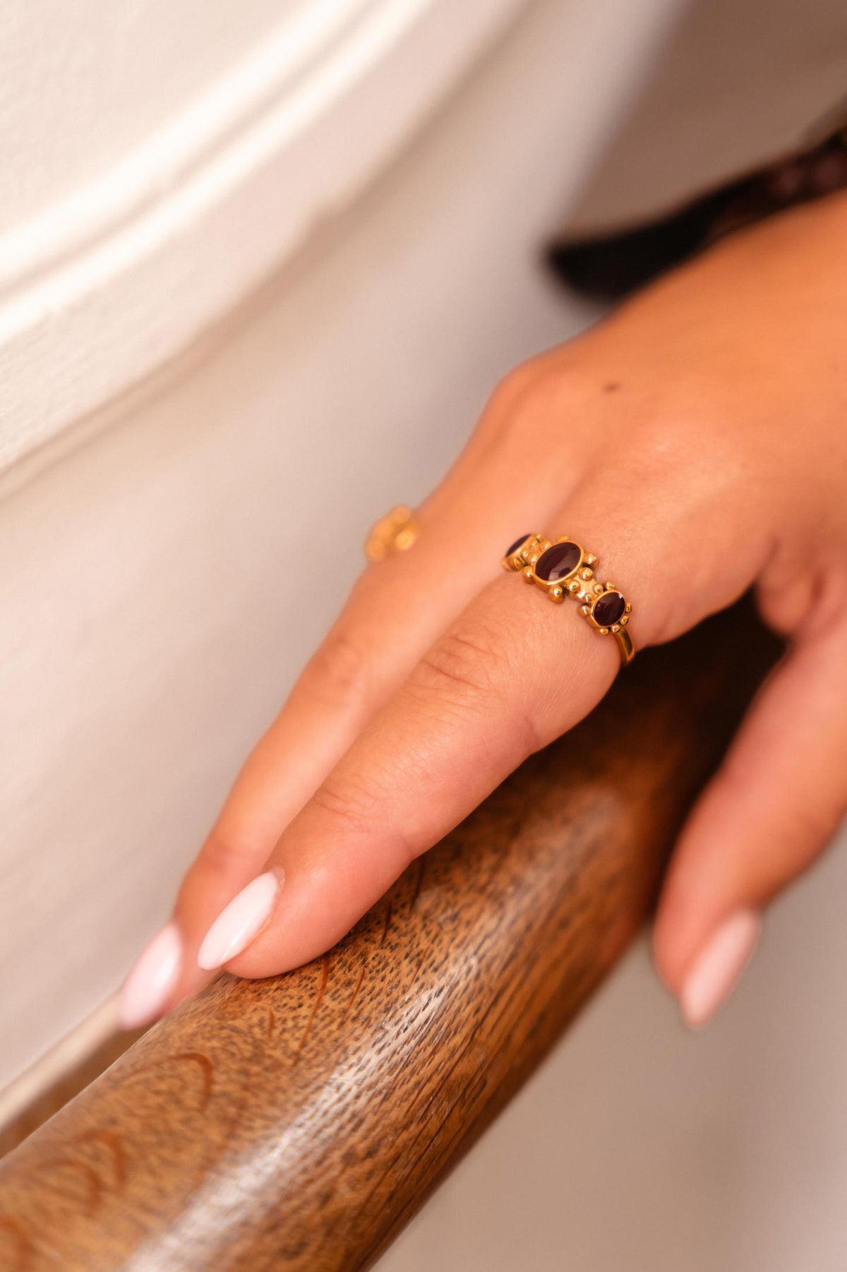 Garnet romance ring gold