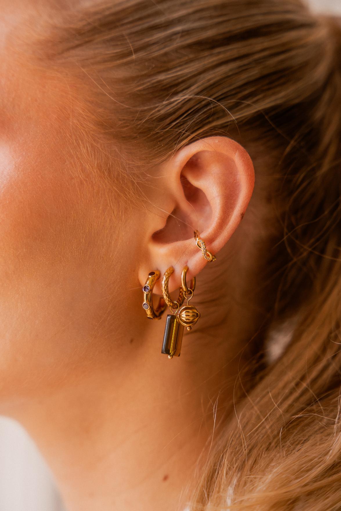 Shiny olive hoop gold