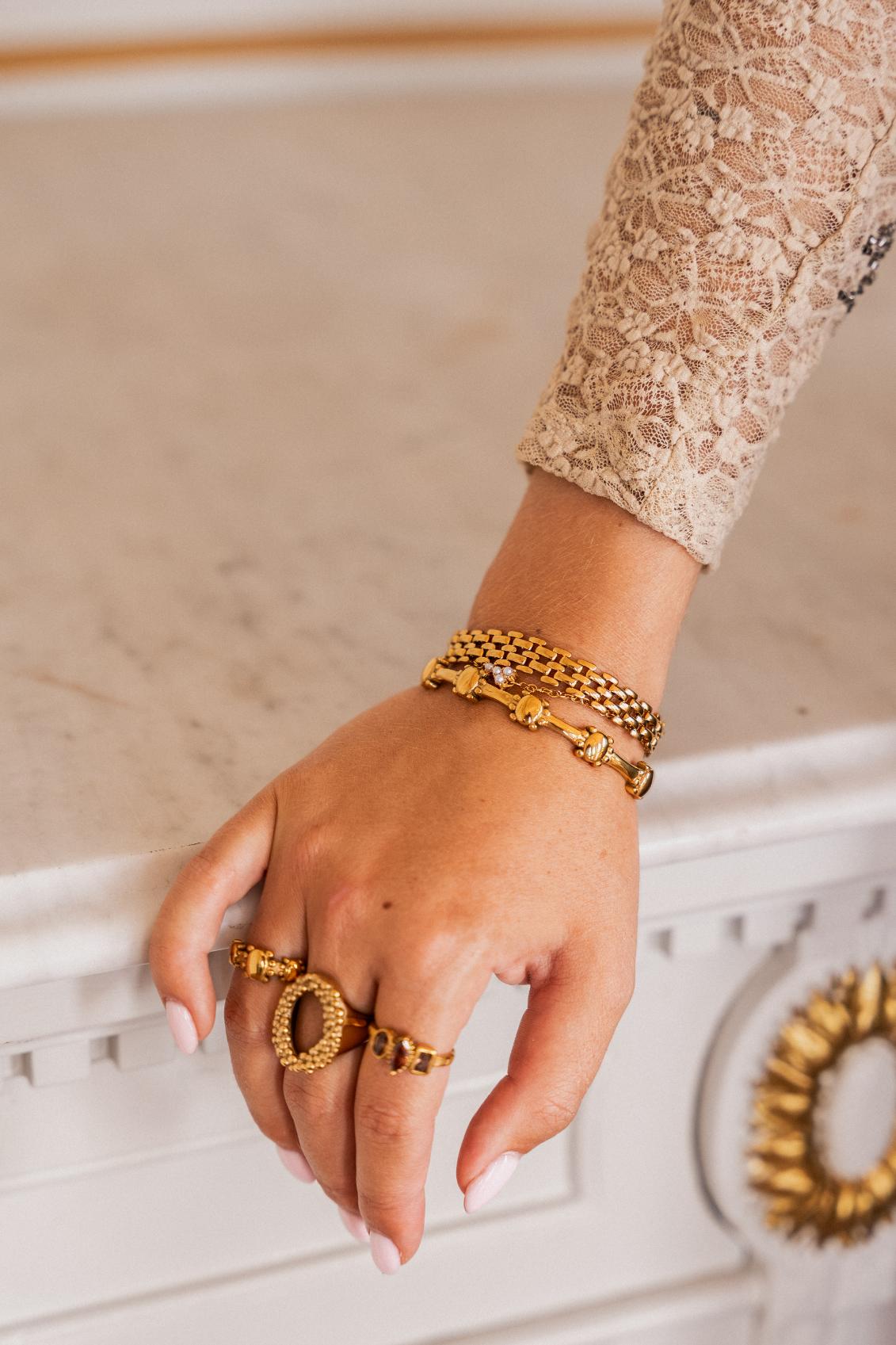 Watch me bracelet gold