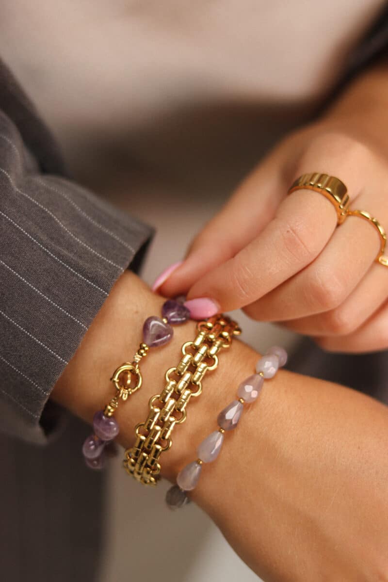 Amethyst heart bracelet gold