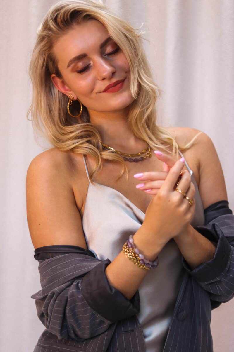 Amethyst heart bracelet gold