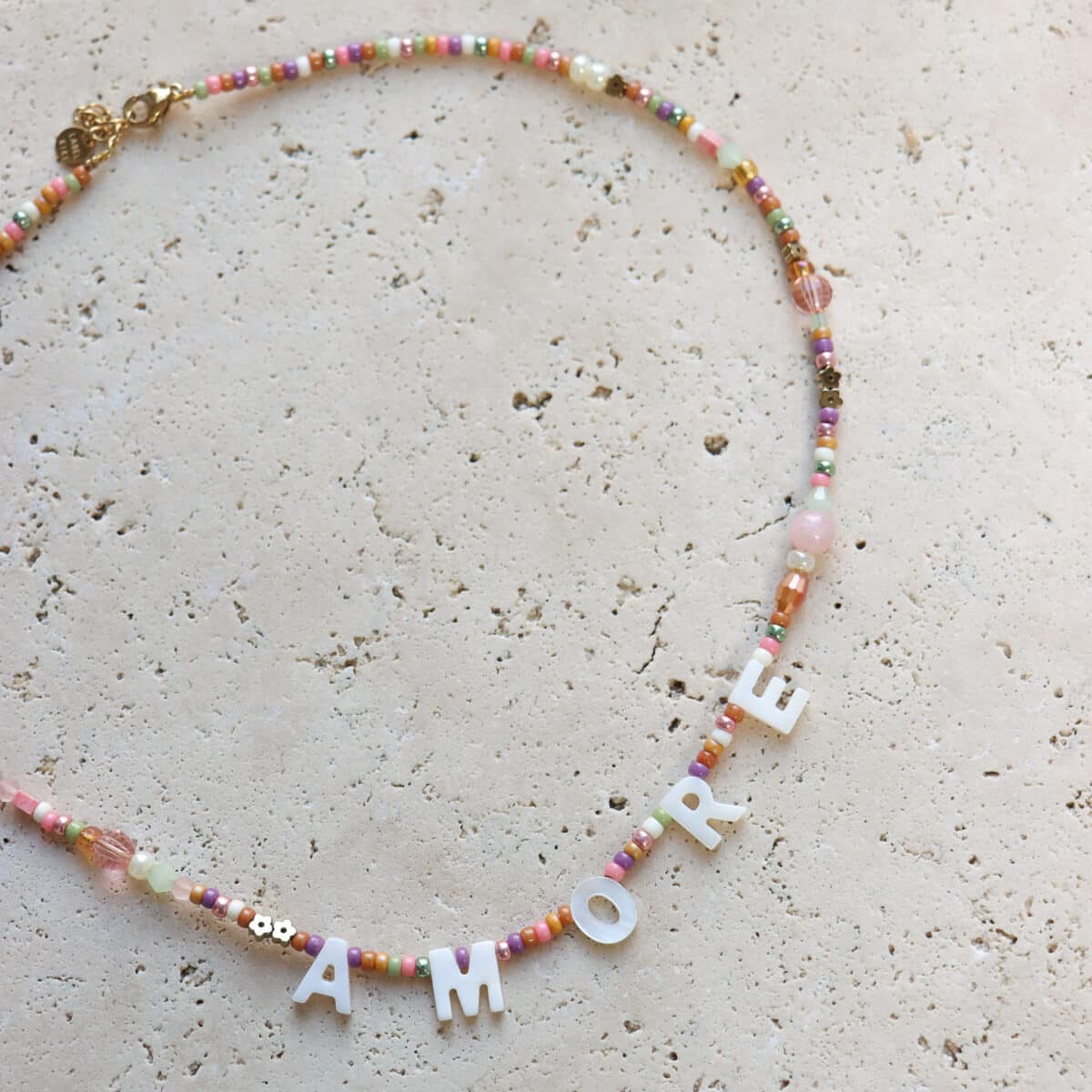Amore pastello necklace gold