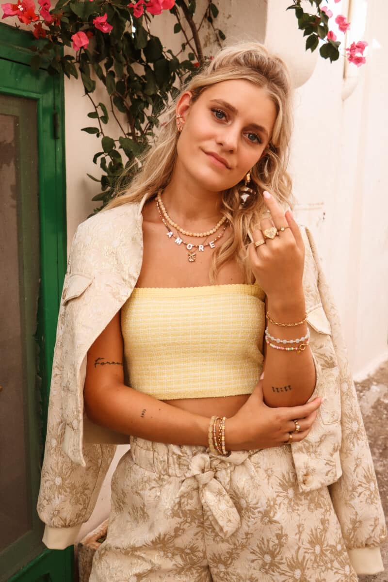 Amore pastello necklace gold