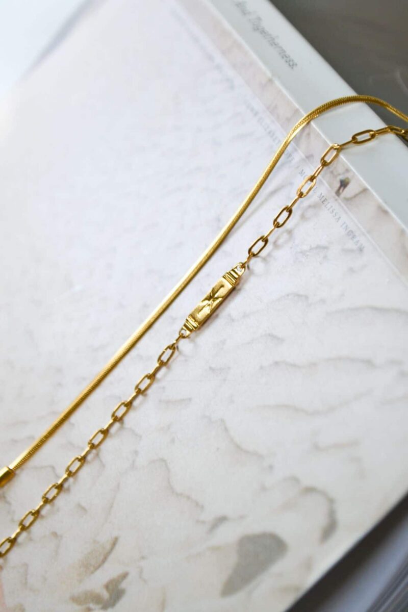 Baby smooth snake bracelet gold