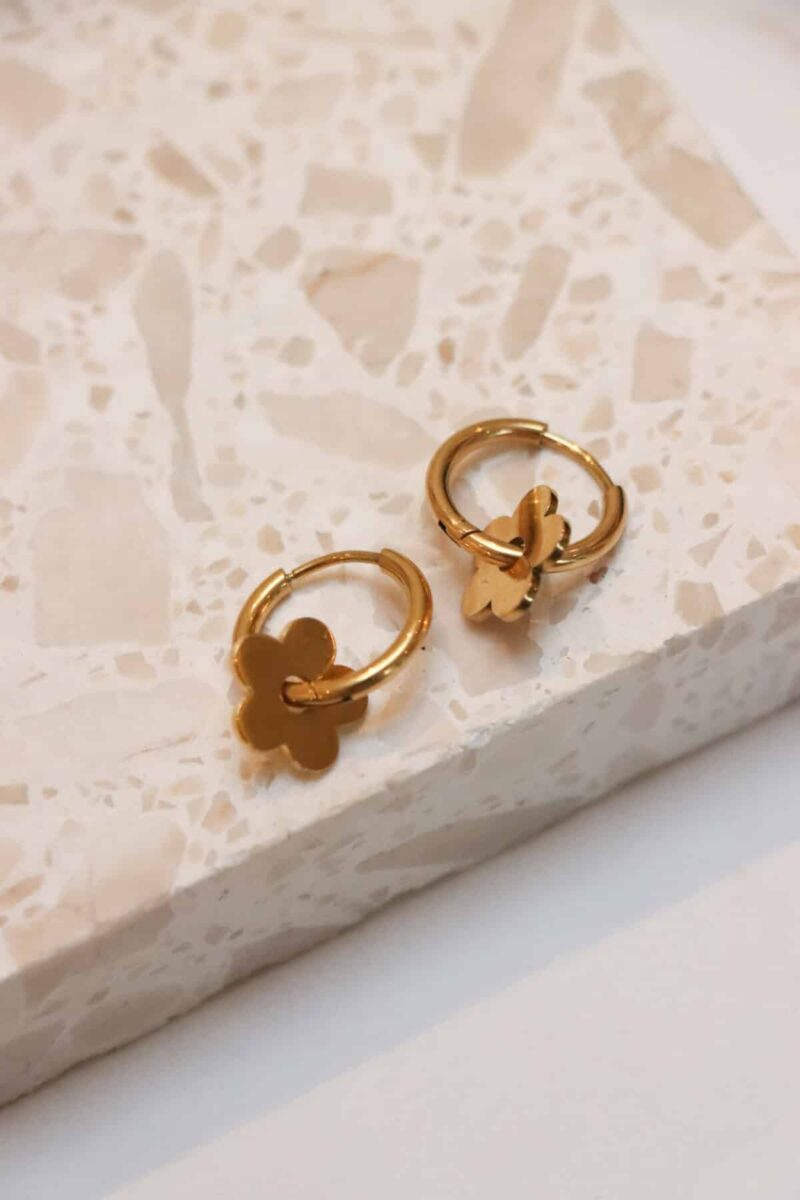 Big bloom hoop gold