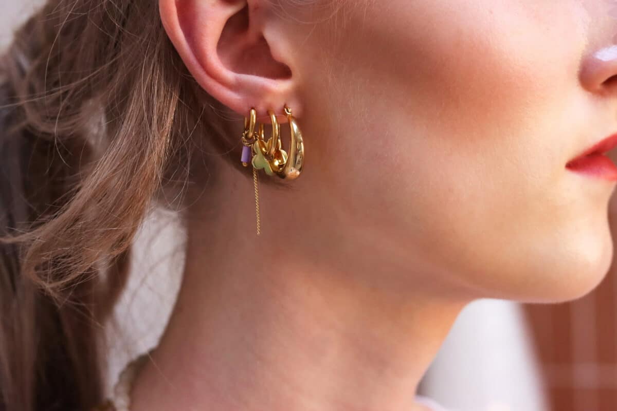 Big bloom hoop gold