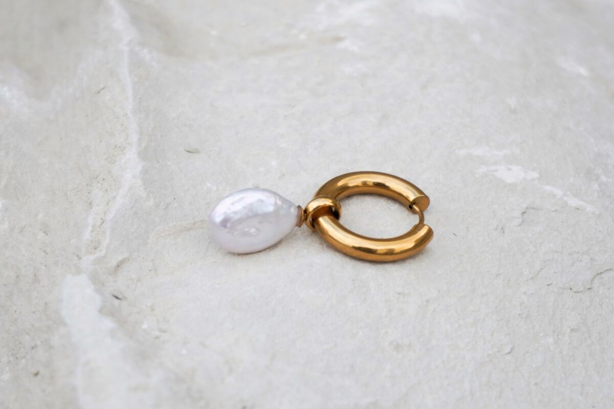 Big pearl hoop gold