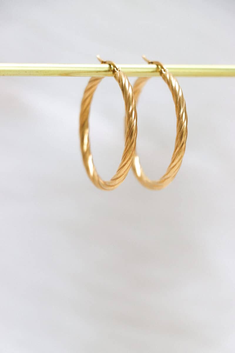 Big twisted rope hoop gold