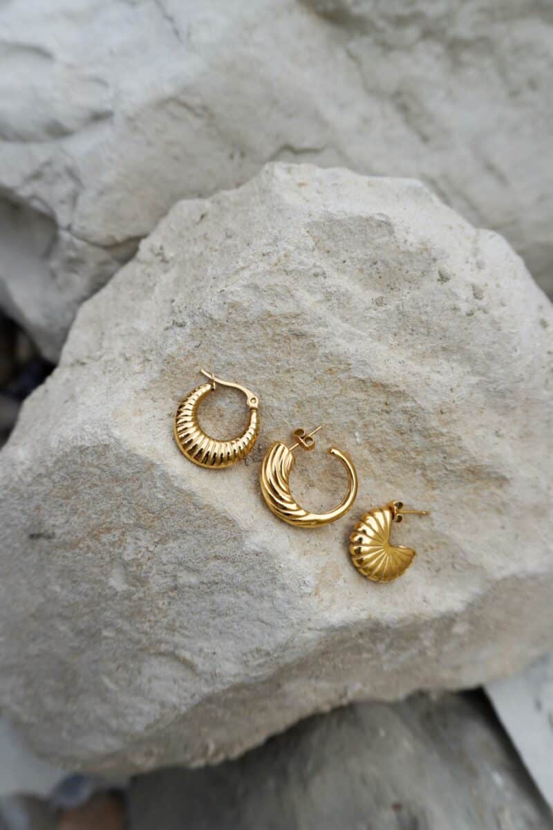 Big wave hoop gold