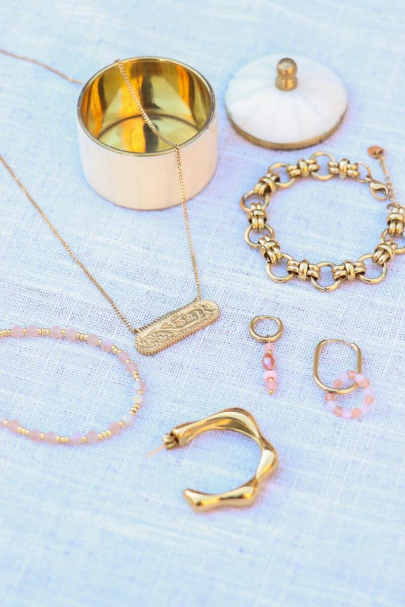 Big wavy hoop gold