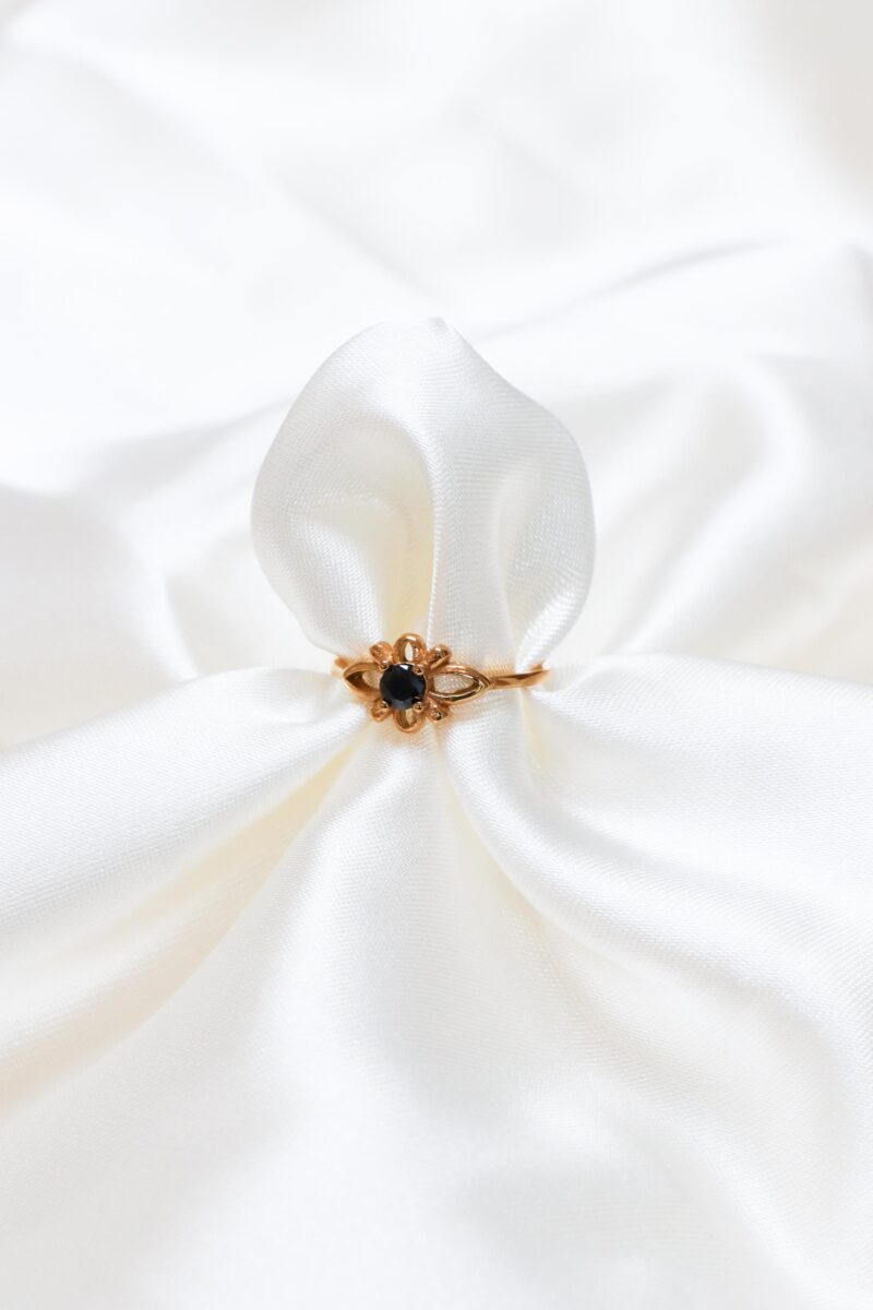 Black flower ring gold