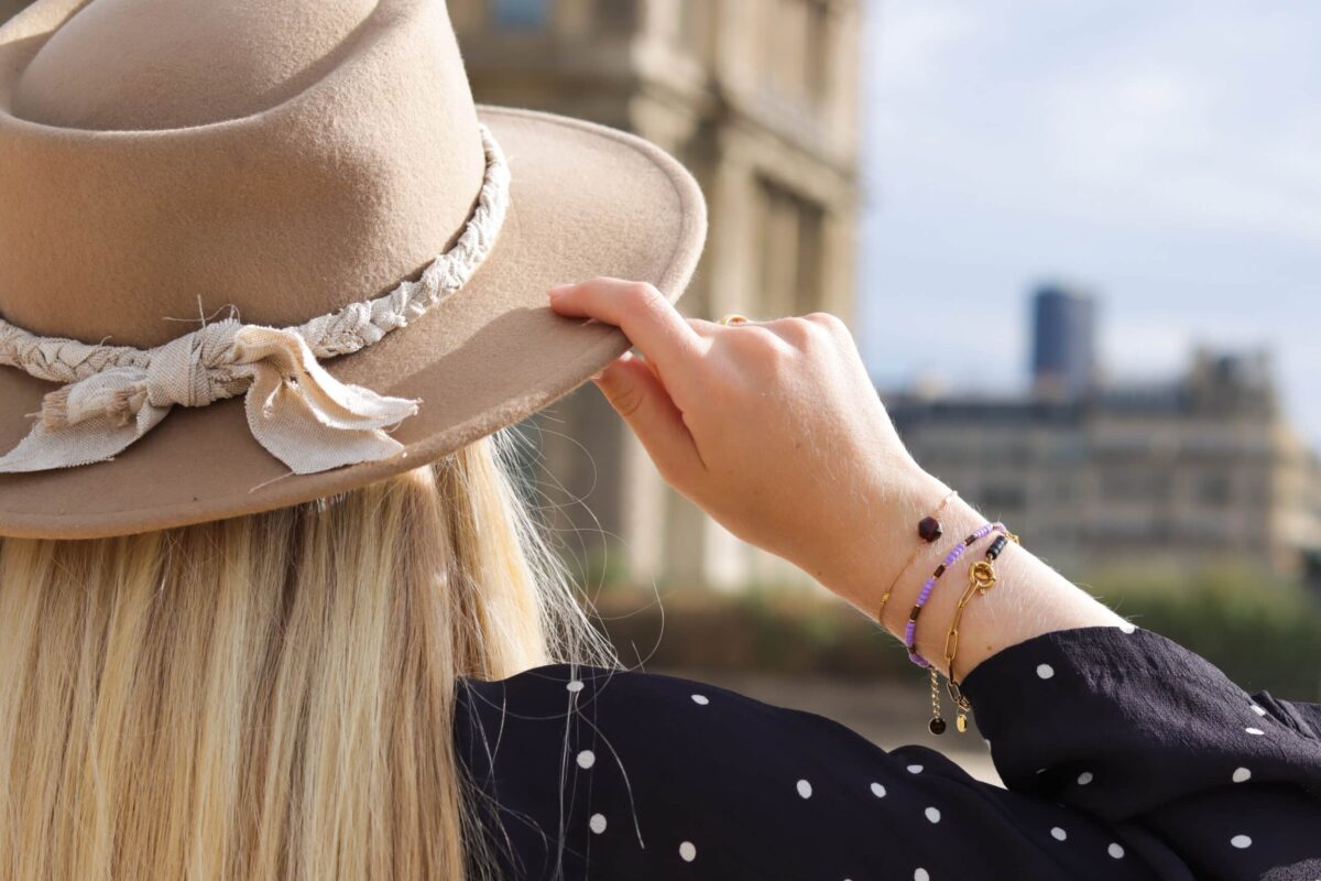 Black hexagon bracelet gold