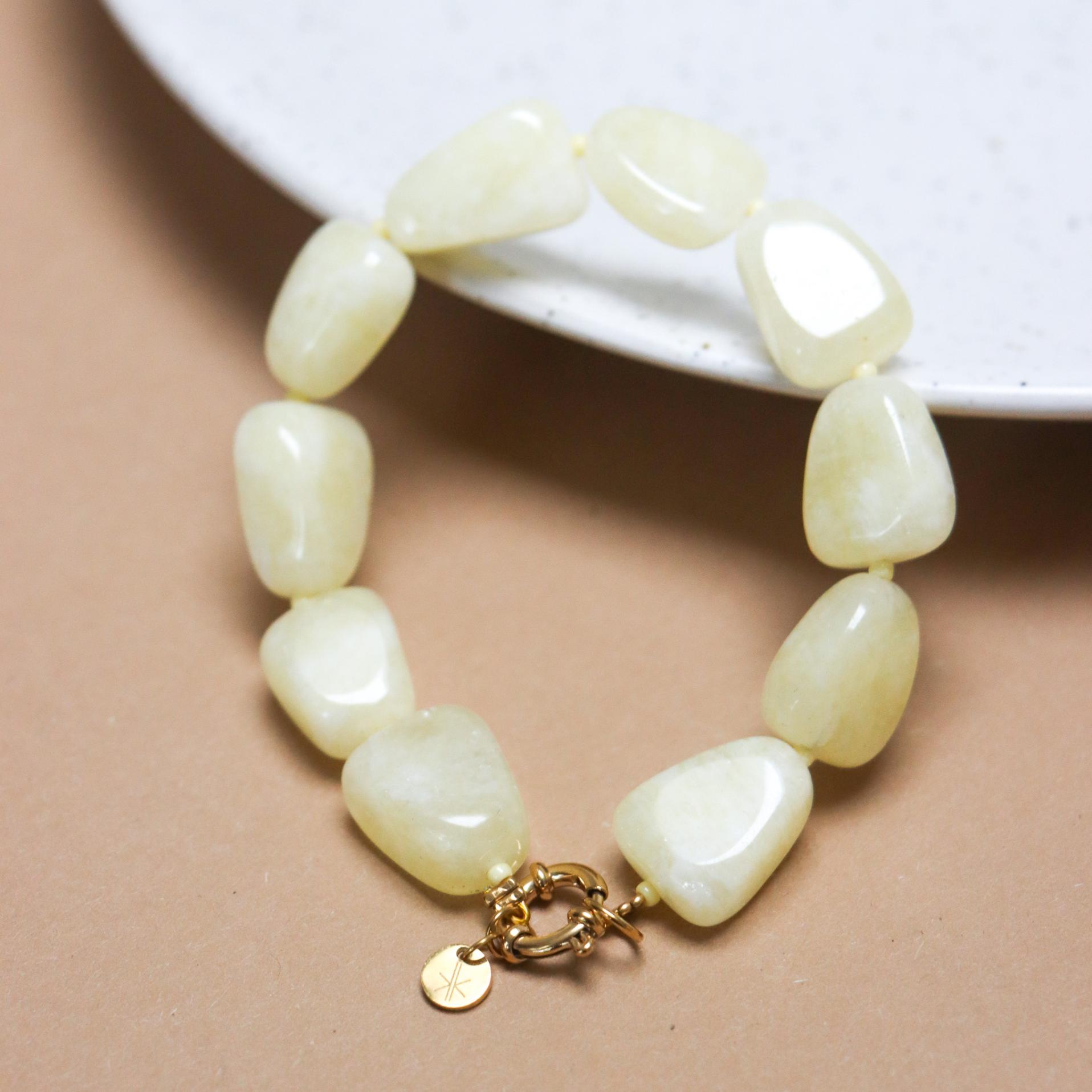 Butter yellow bracelet gold