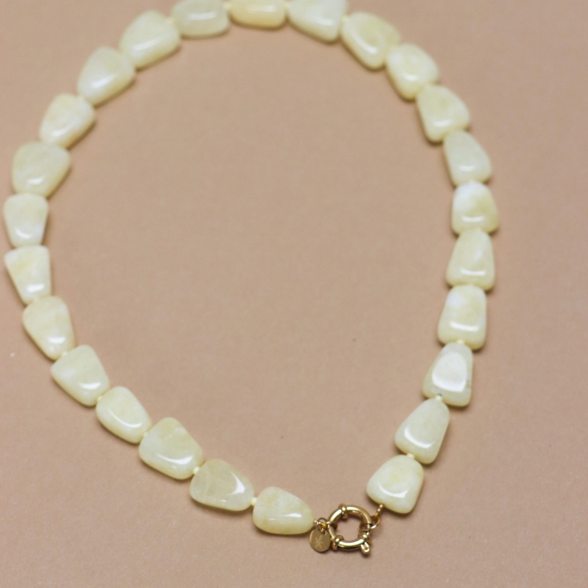 Butter yellow necklace gold