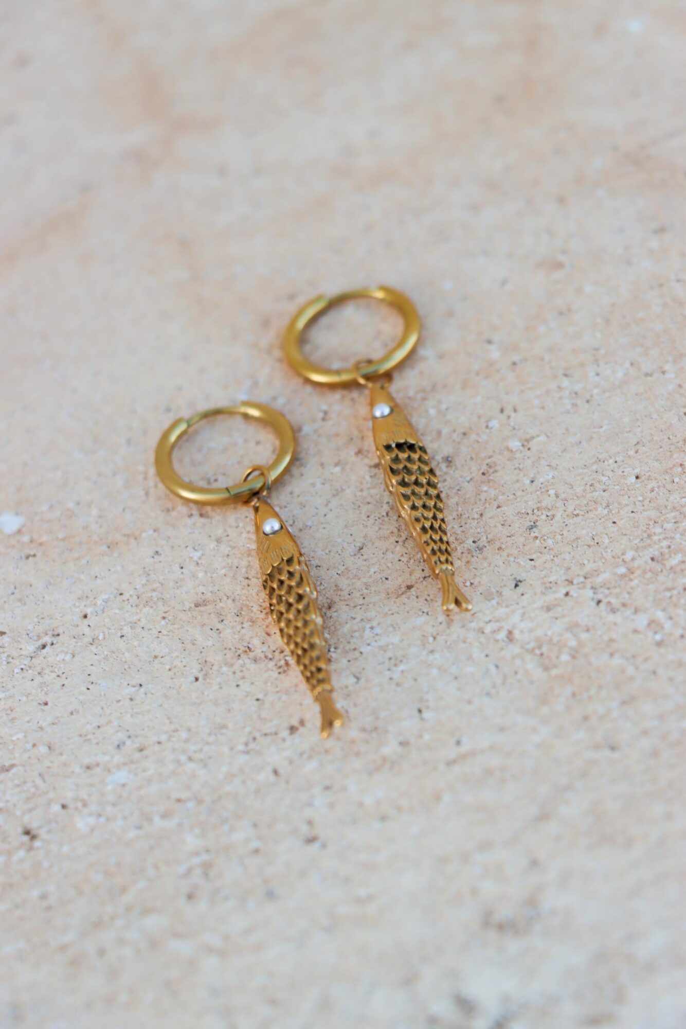 Catch of the day hoop gold