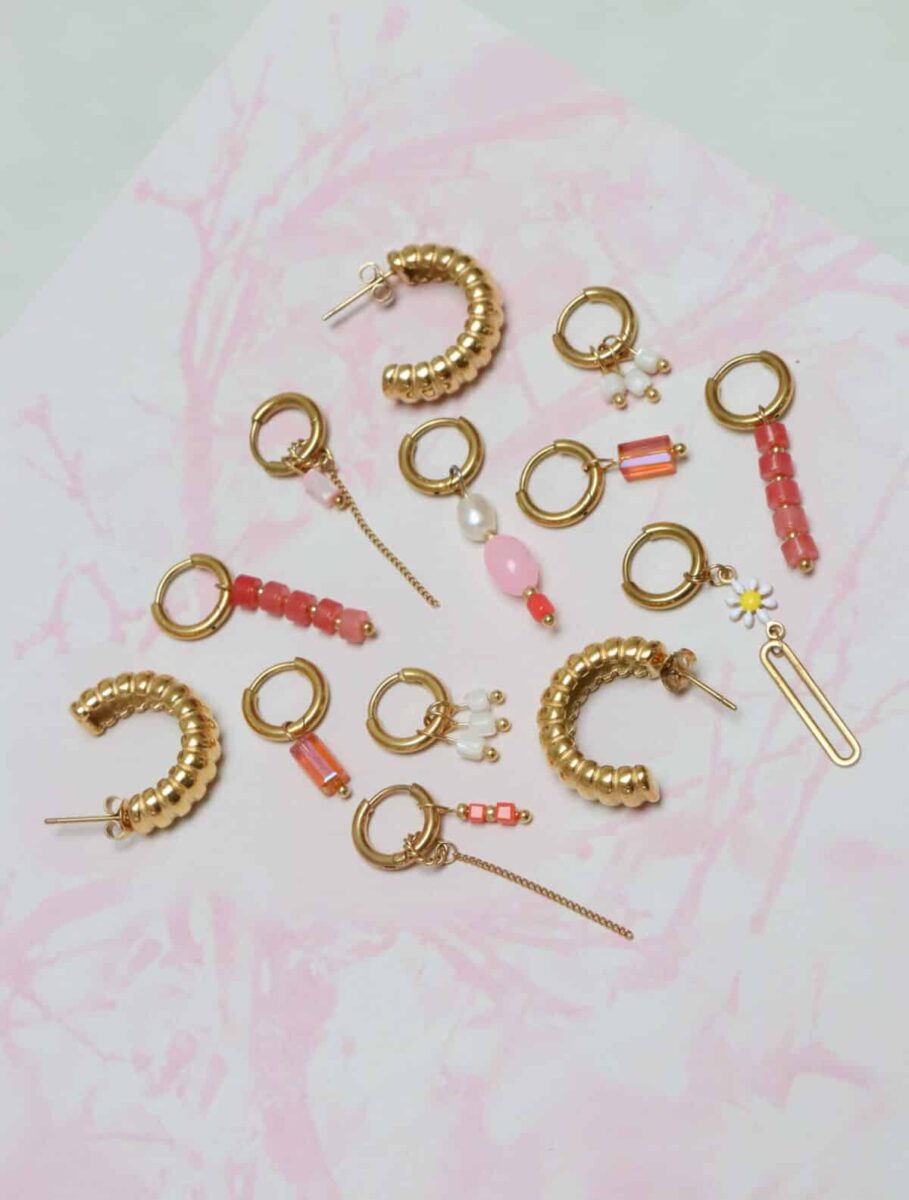 Chain coral hoop gold