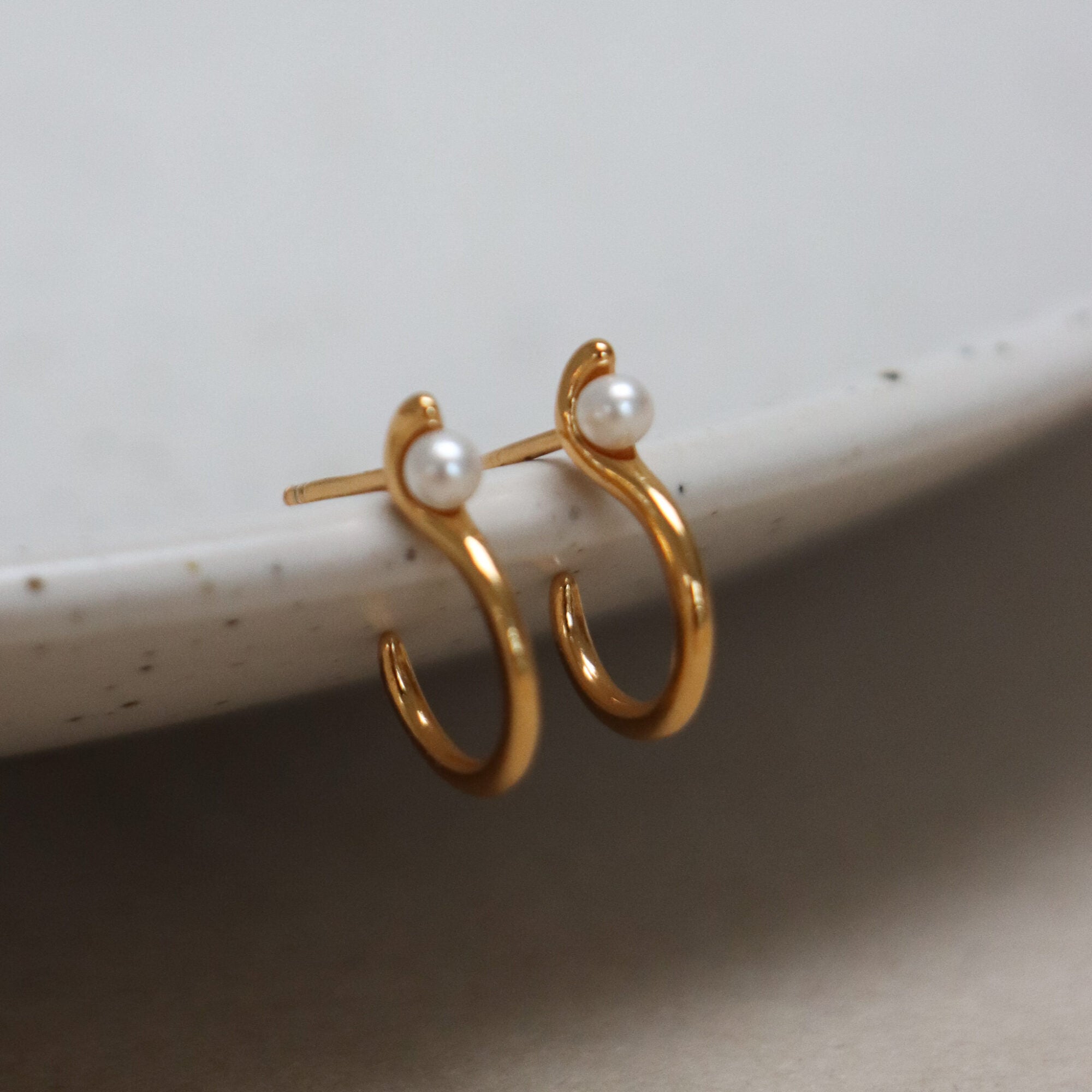 Chic pearl gold