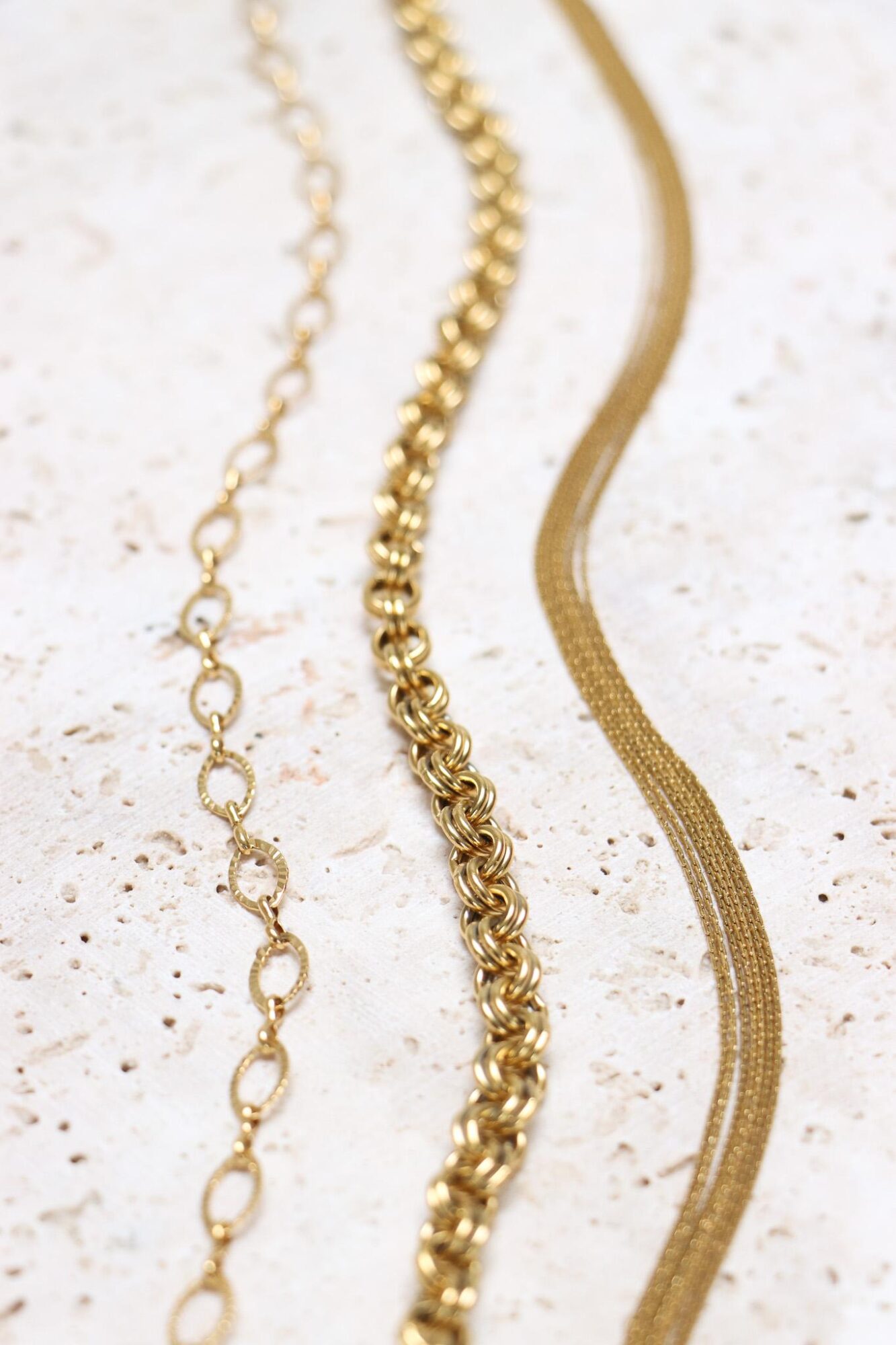 Circles necklace gold