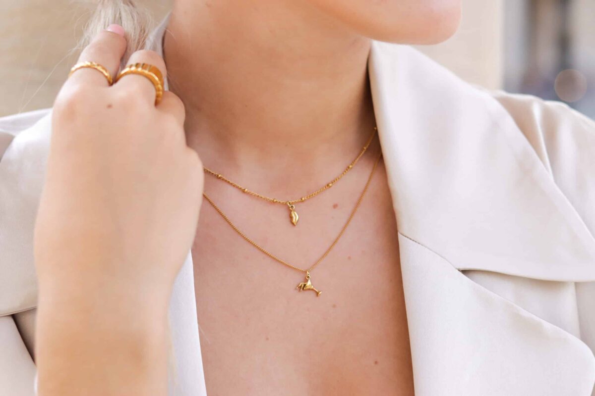 Cocktail lady necklace gold