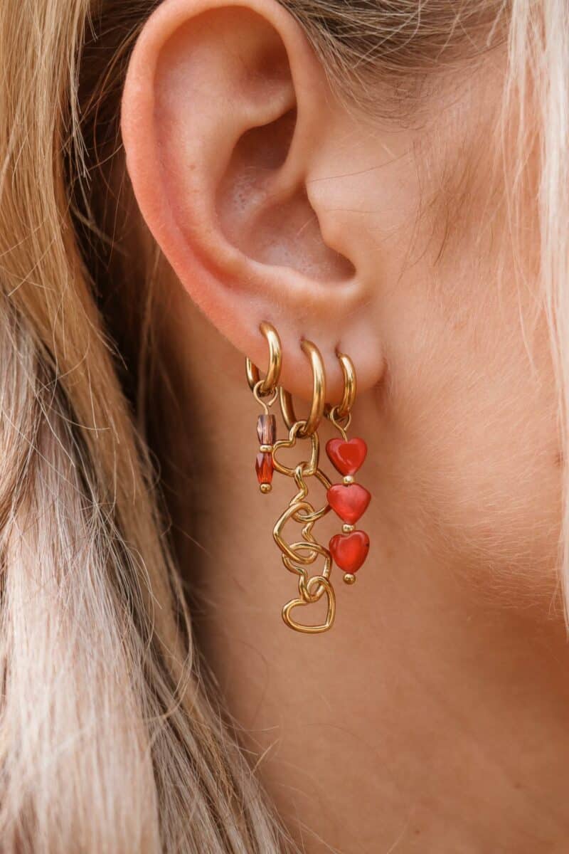 Connected hearts hoop gold