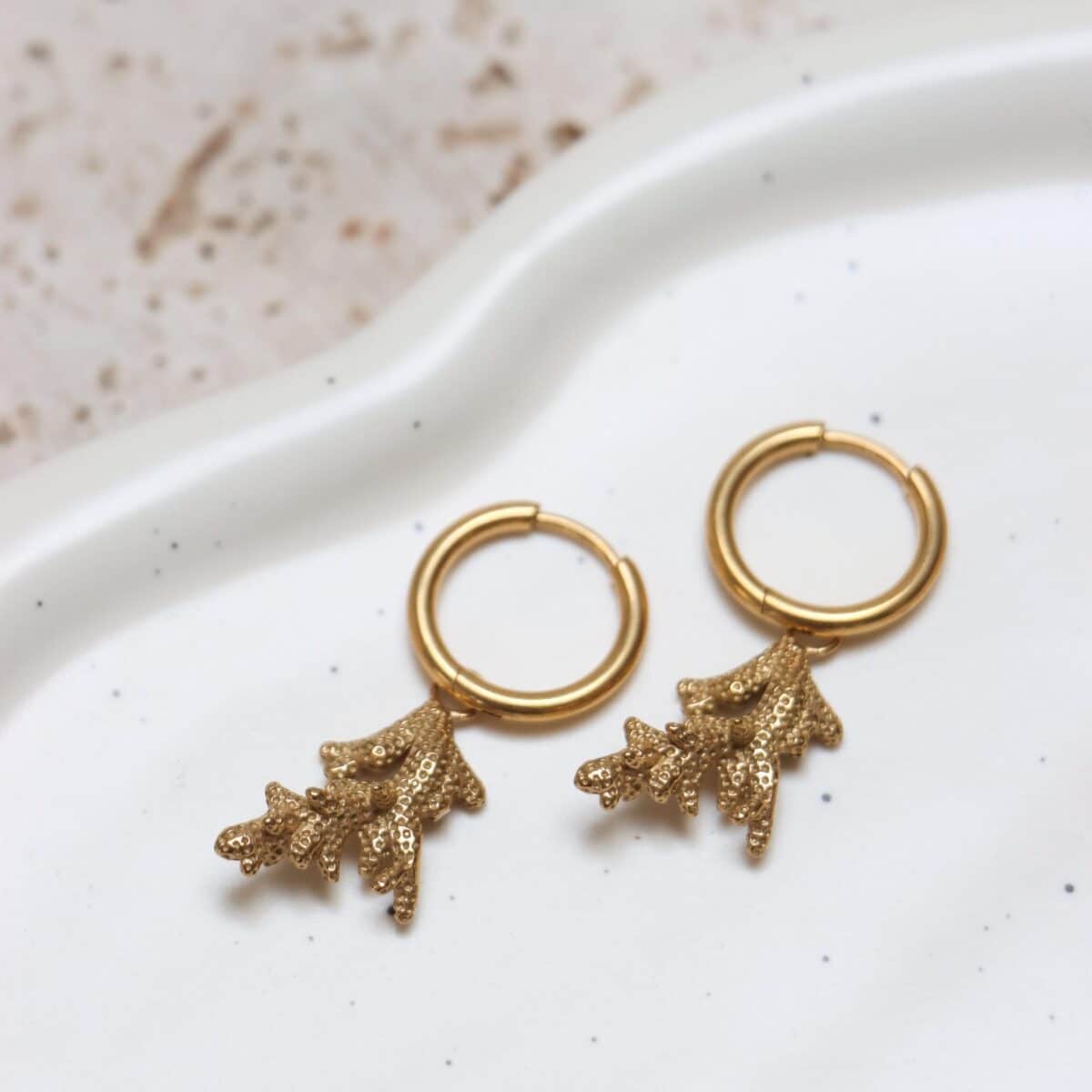 Coral hoop gold