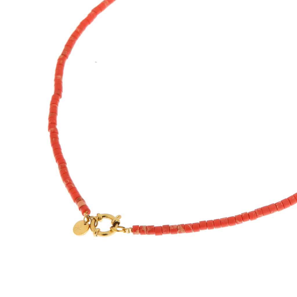 Coral kiss necklace gold