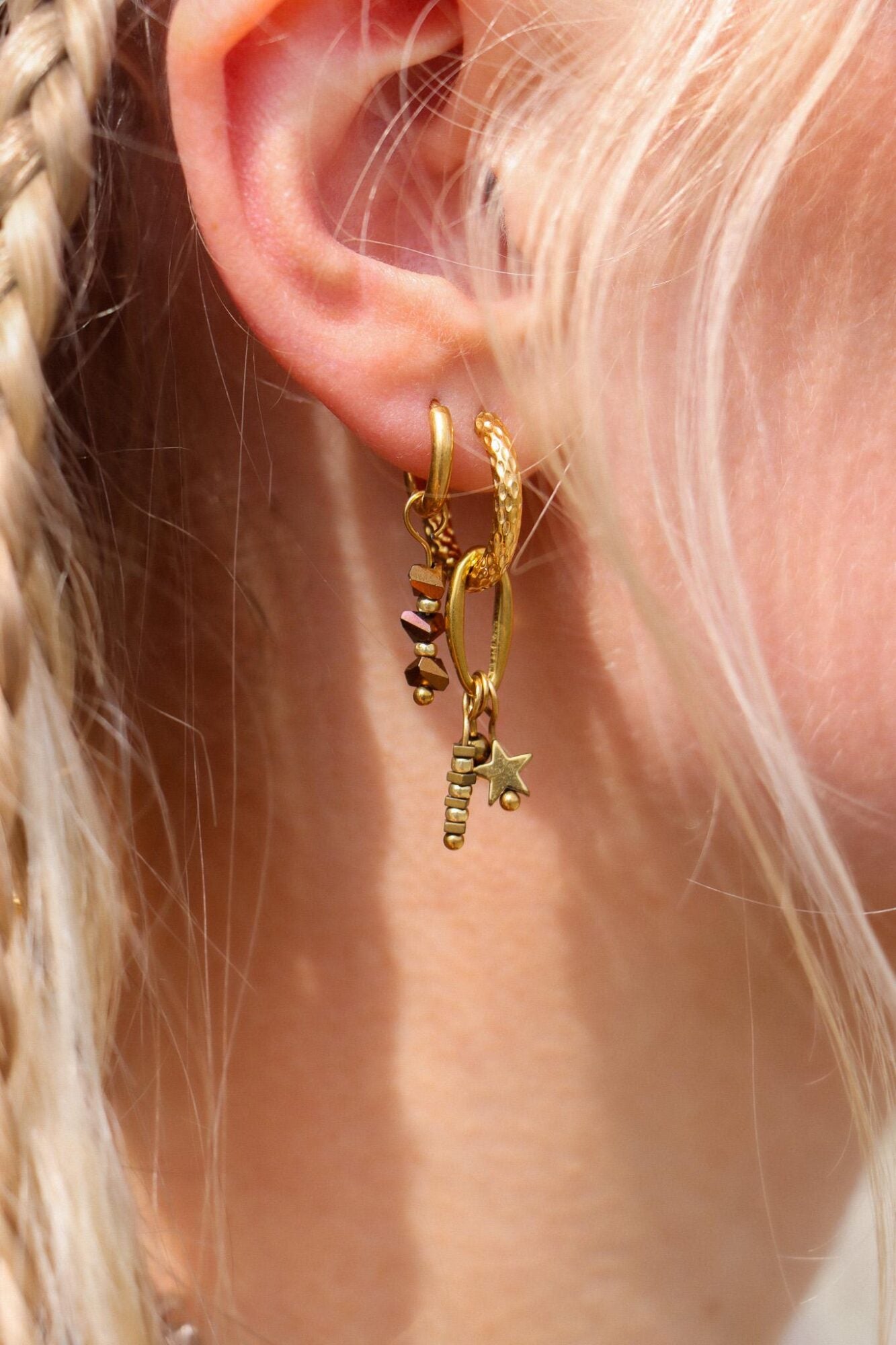 Cowgirl hoop gold