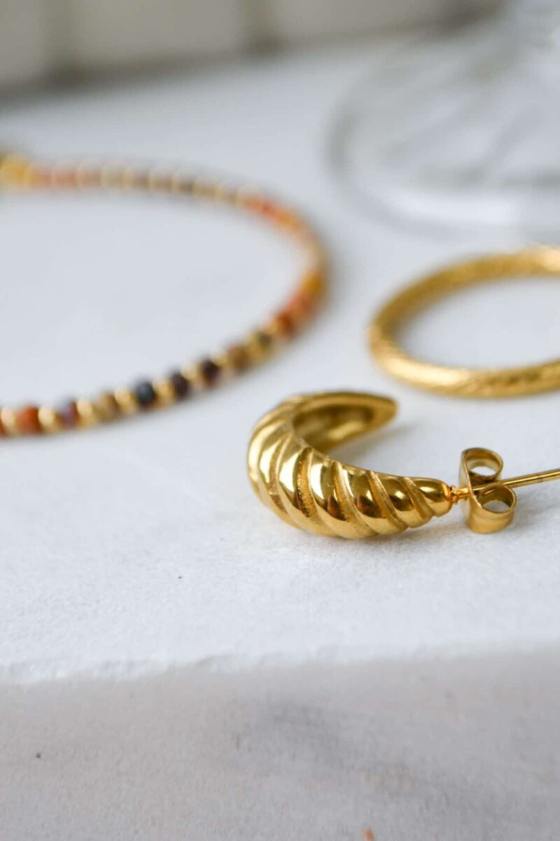 Croissant hoop gold