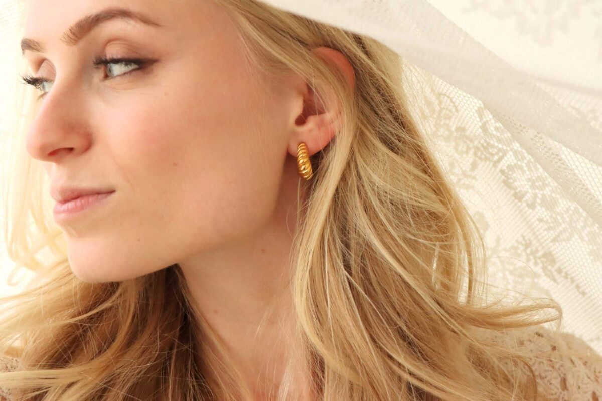 Croissant hoop gold