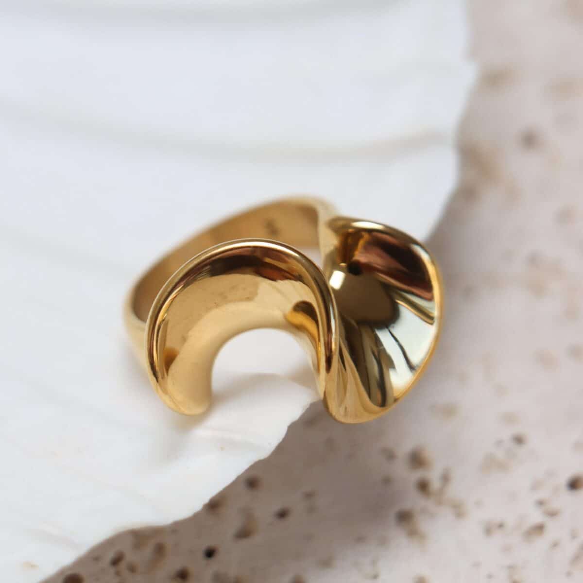 Curl ring gold