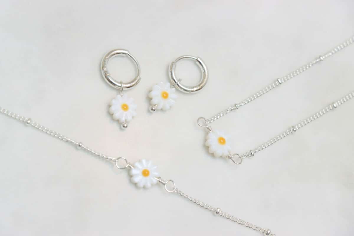 Daisy necklace silver