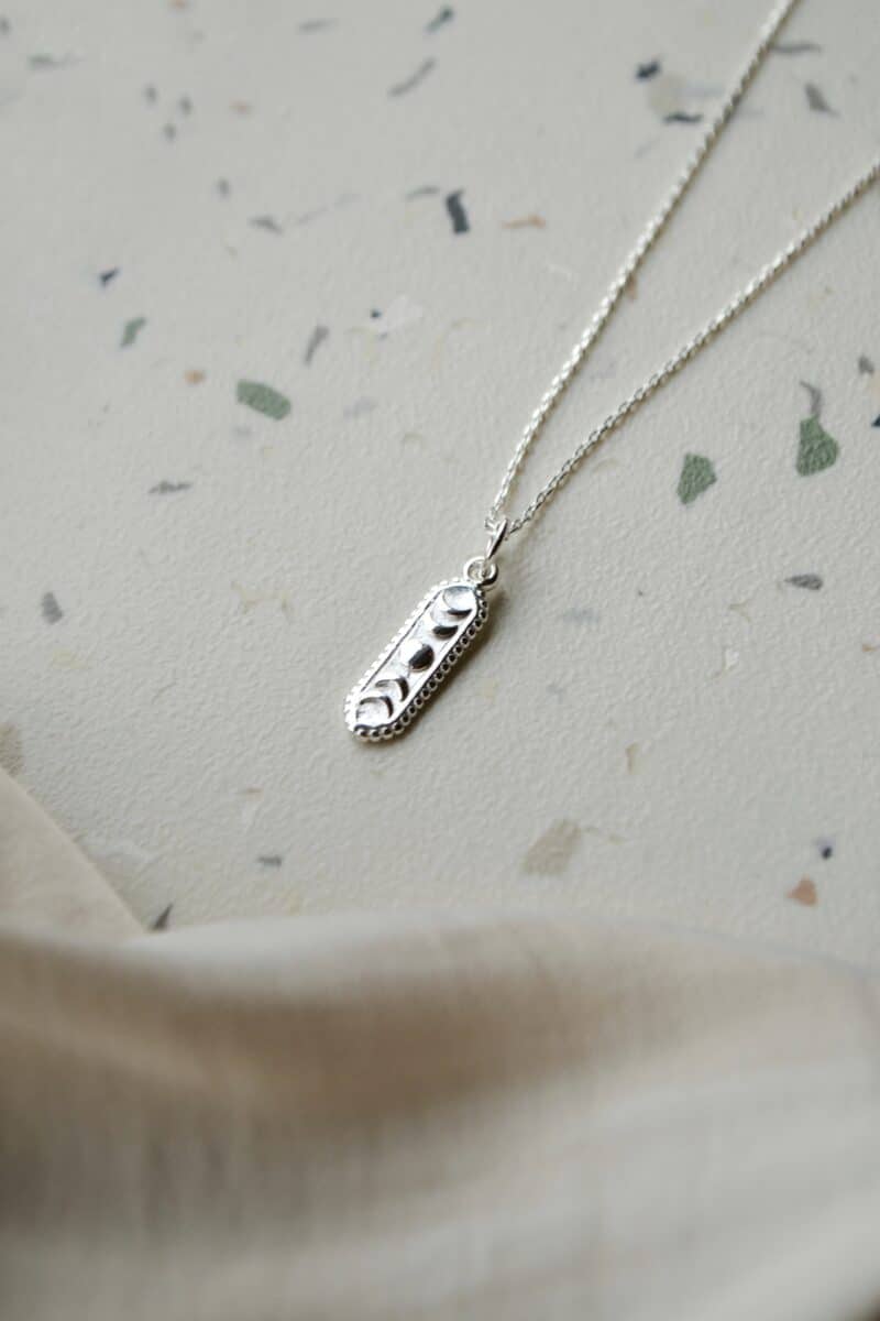 Eclipse necklace silver
