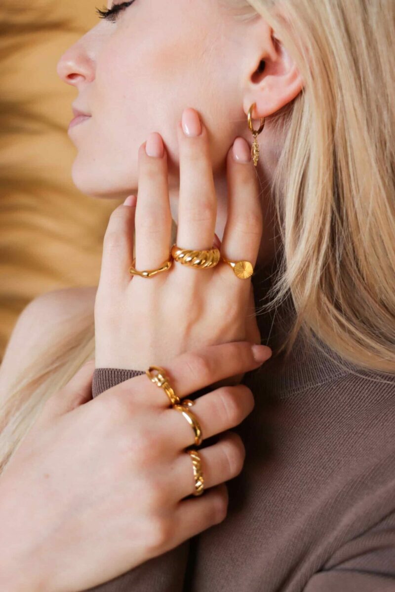 Flower ring gold