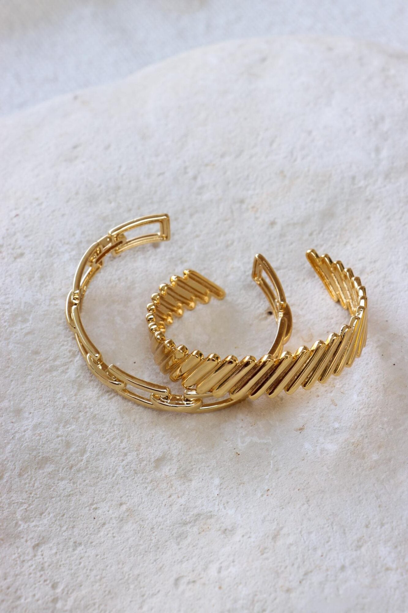 Golden range bangle gold