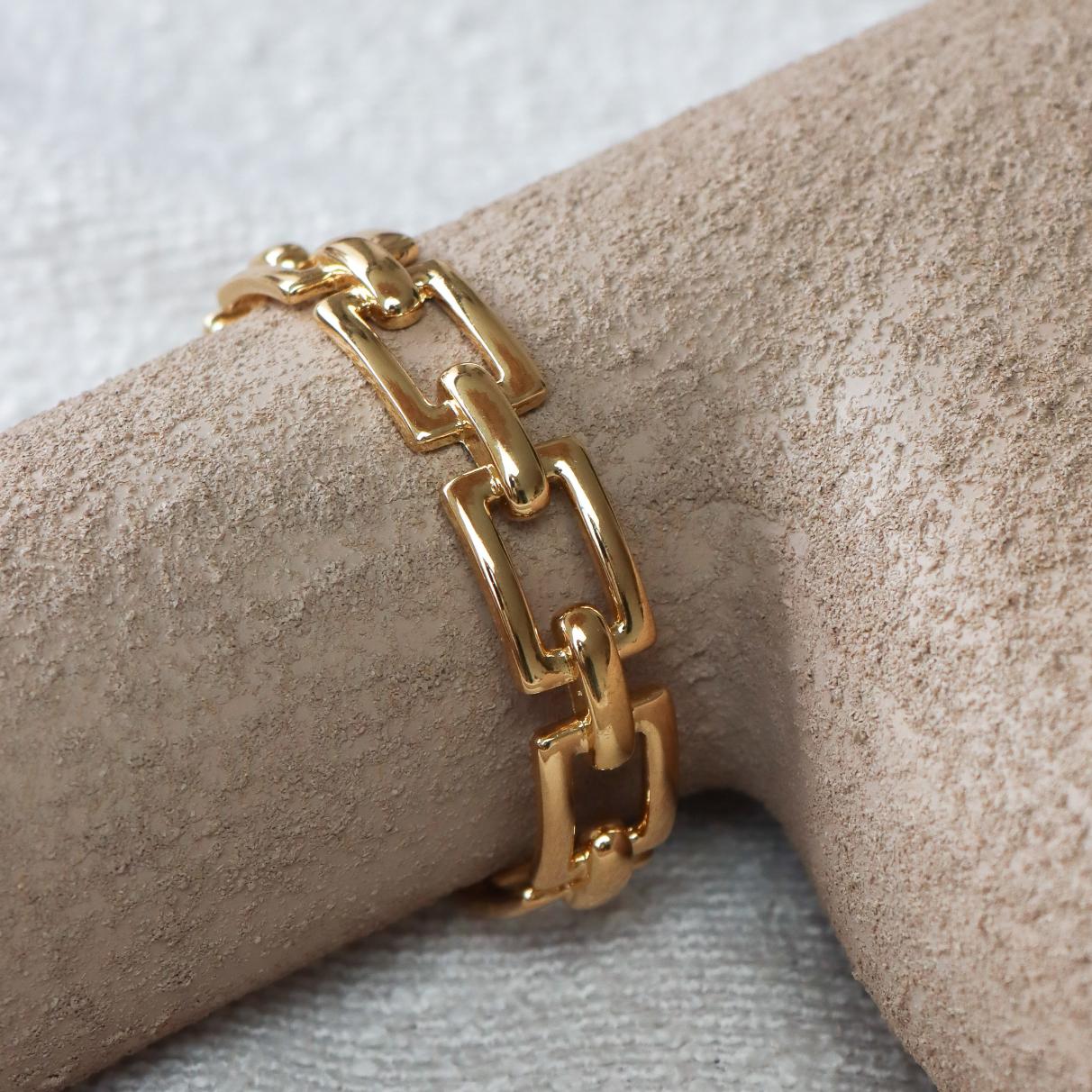 Golden range bangle gold
