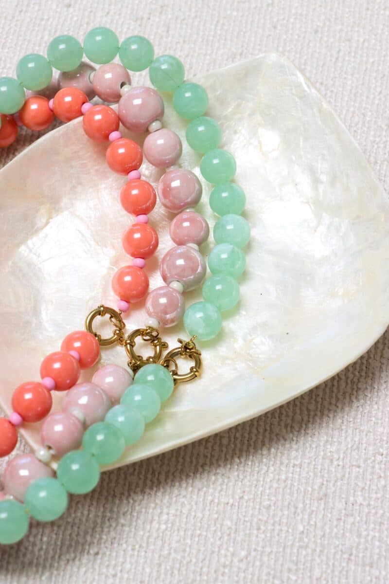 Green juice necklace gold