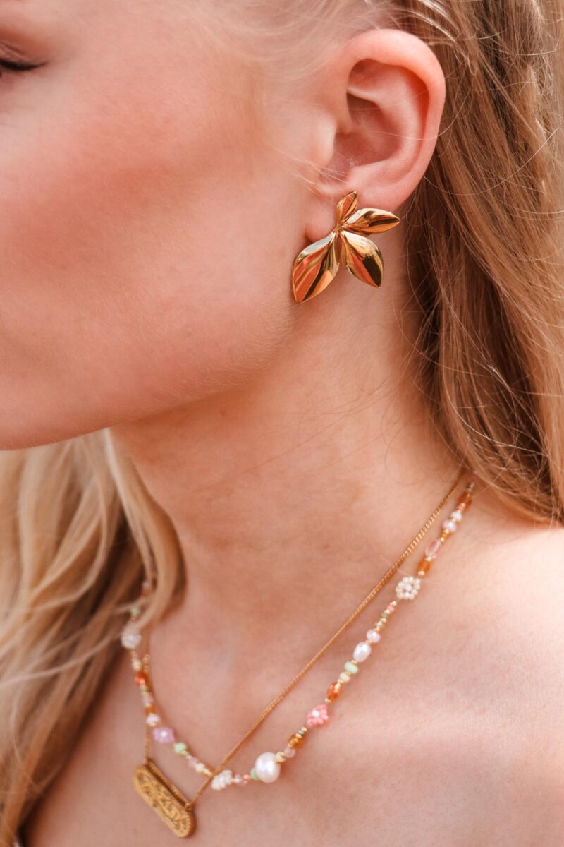 Half flower hoop gold