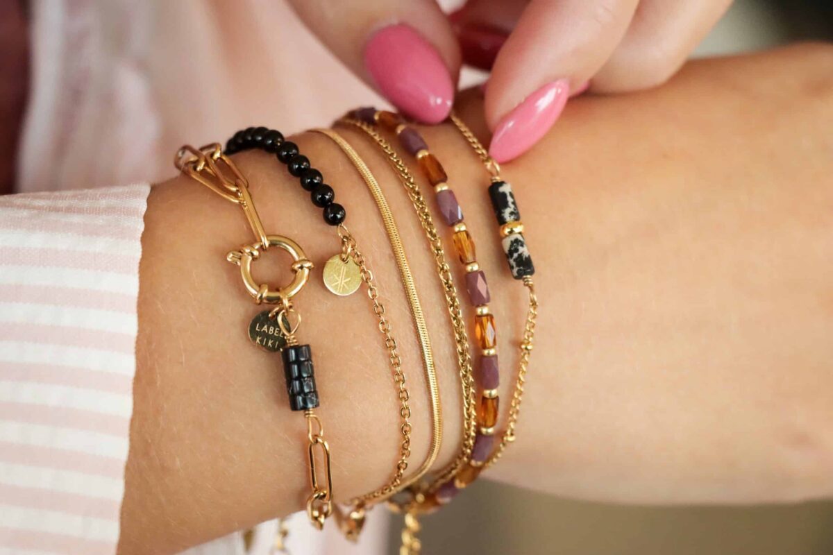Half half black bracelet gold