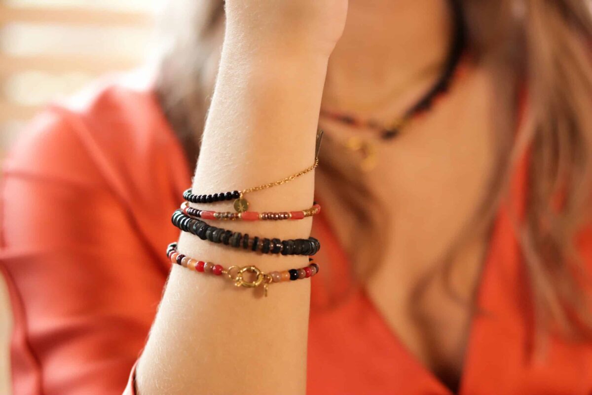 Half half black bracelet gold