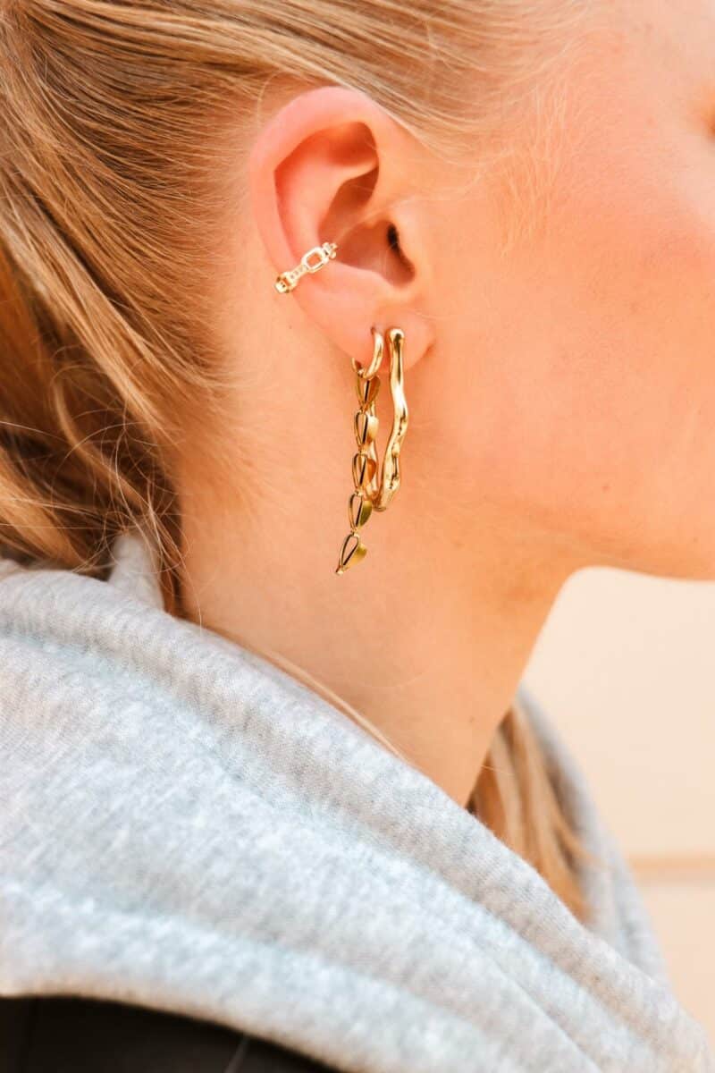 Half heart hoop gold