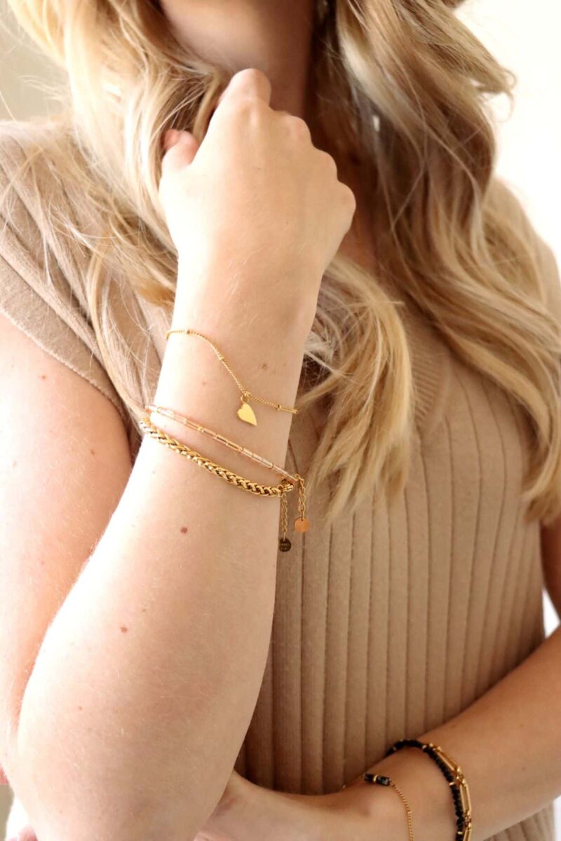 Heart bracelet gold