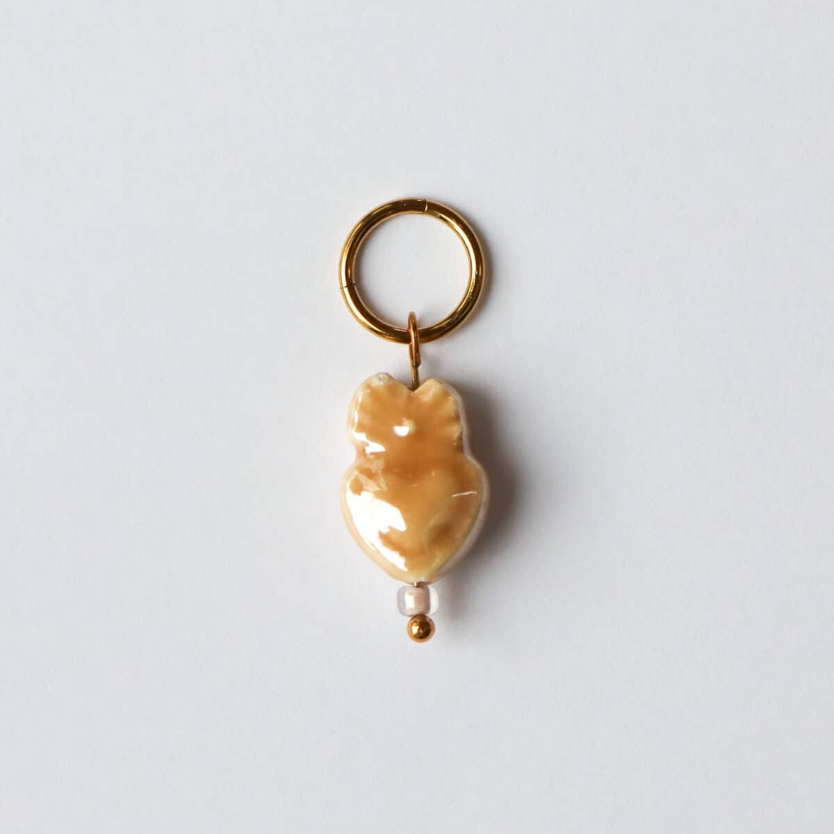 Heart shell charm gold
