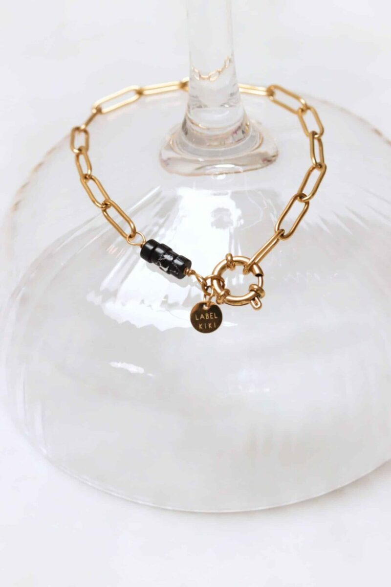 Hold on black bracelet gold