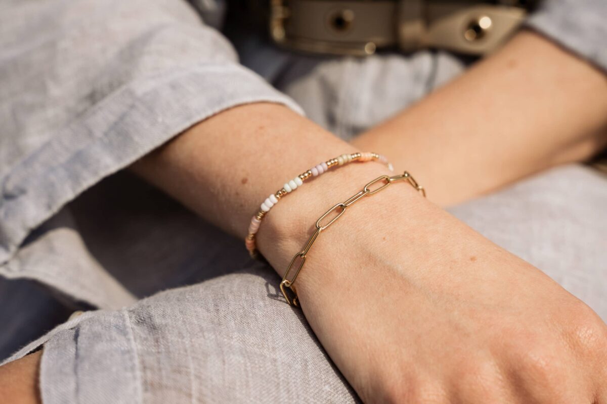 Hold on bracelet gold
