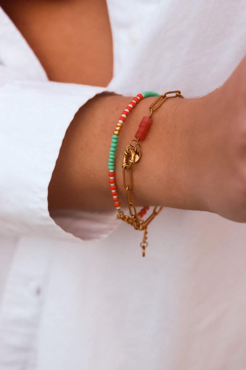 Hold on coral bracelet gold
