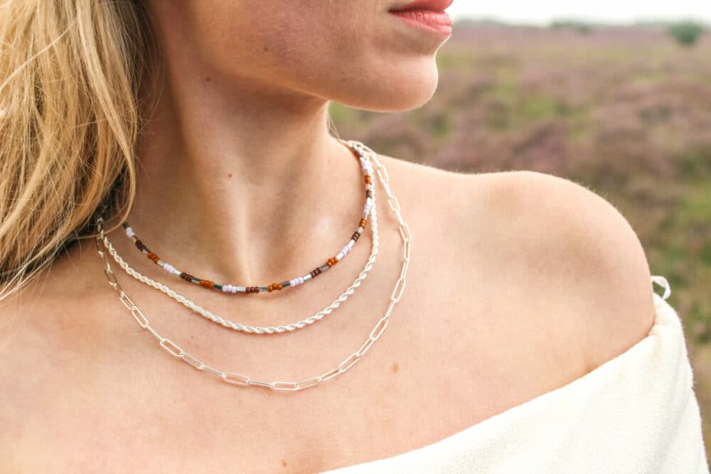 Hold on necklace silver